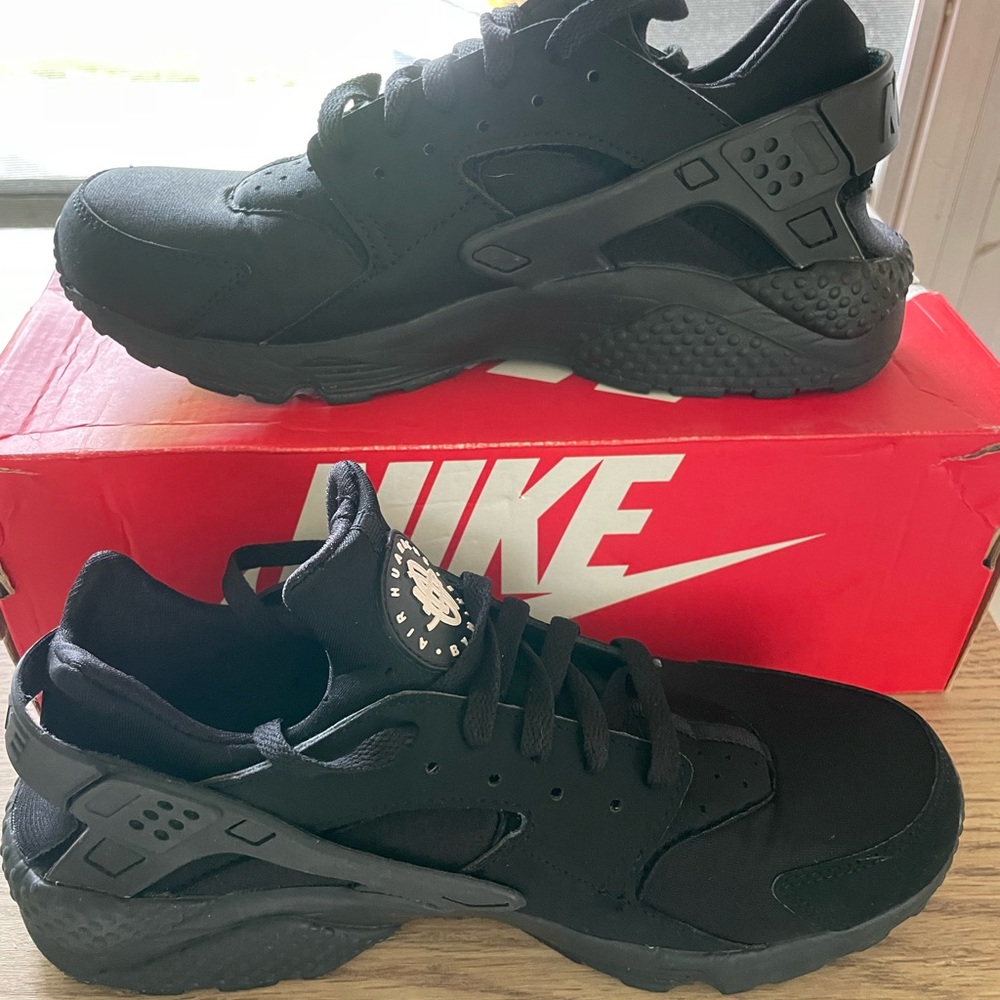 ❌SOLD❌Men’s Nike Air Huarache